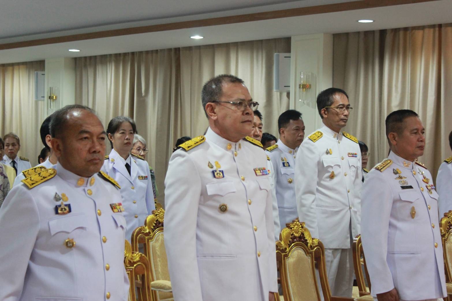 ผู้ว่าราชการจังหวัดปราจีนบุรี จัดพิธีมอบแบบลายผ้าพระราชทาน “ผ้าลายสิริวชิราภรณ์” ให้กับช่างทอผ้าทุกกลุ่ม ทุกเทคนิค เพื่อพัฒนาคุณภาพชีวิตประชาชนอย่างยั่งยืน