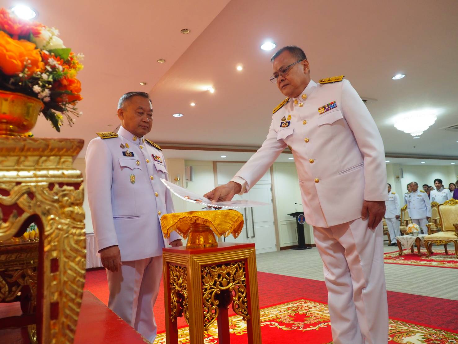 ผู้ว่าราชการจังหวัดปราจีนบุรี จัดพิธีมอบแบบลายผ้าพระราชทาน “ผ้าลายสิริวชิราภรณ์” ให้กับช่างทอผ้าทุกกลุ่ม ทุกเทคนิค เพื่อพัฒนาคุณภาพชีวิตประชาชนอย่างยั่งยืน