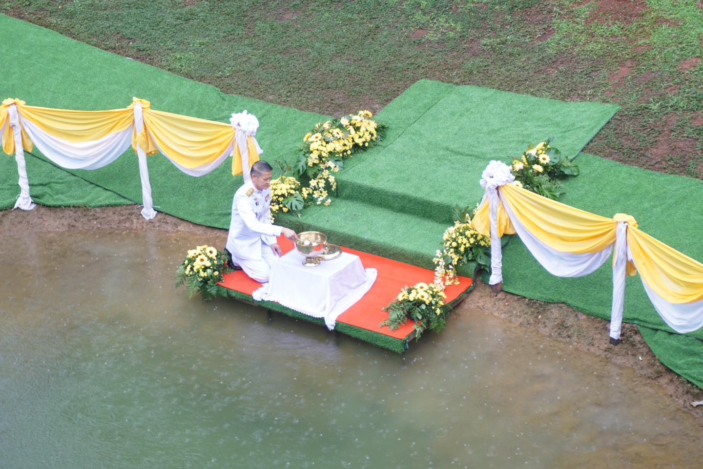 พช.ปราจีนบุรี ร่วมพิธีจัดทำน้ำพระพุทธมนต์ศักดิ์สิทธิ์ งานเฉลิมพระเกียรติพระบาทสมเด็จพระเจ้าอยู่หัว เนื่องในโอกาสพระราชพิธีมหามงคลเฉลิมพระชนมพรรษา 6 รอบ 28 กรกฎาคม 2567