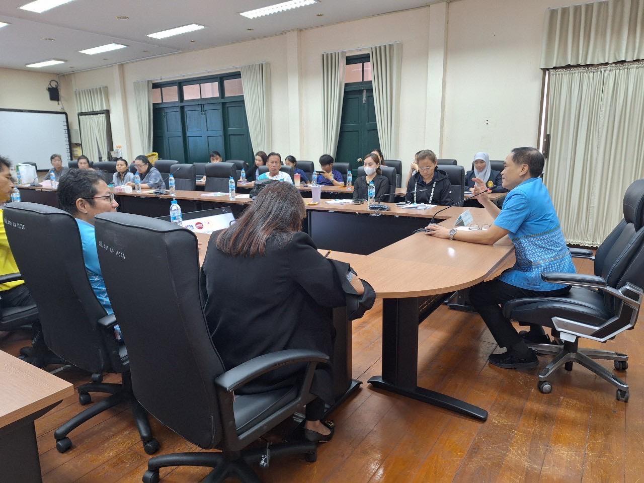 พช.ปราจีนบุรี จัดประชุมกิจกรรมที่ 2 พัฒนาผลิตภัณฑ์ OTOP โดยเครือข่ายองค์ความรู้ (Knowledge – Based OTOP : KBO) จังหวัด