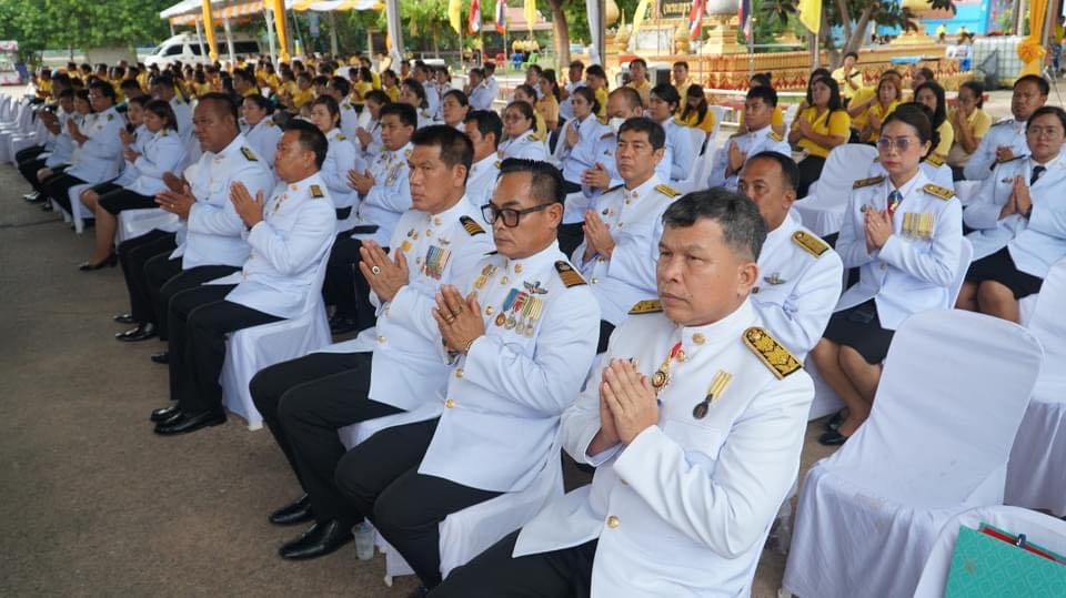 พช.ปราจีนบุรี ร่วมพิธีเสกน้ำพระพุทธมนต์ศักดิ์สิทธิ์ เพื่อใช้ในงานเฉลิมพระเกียรติพระบาทสมเด็จพระเจ้าอยู่หัว เนื่องในโอกาสพระราชพิธีมหามงคลเฉลิมพระชนมพรรษา 6 รอบ 28 กรกฎาคม 2567