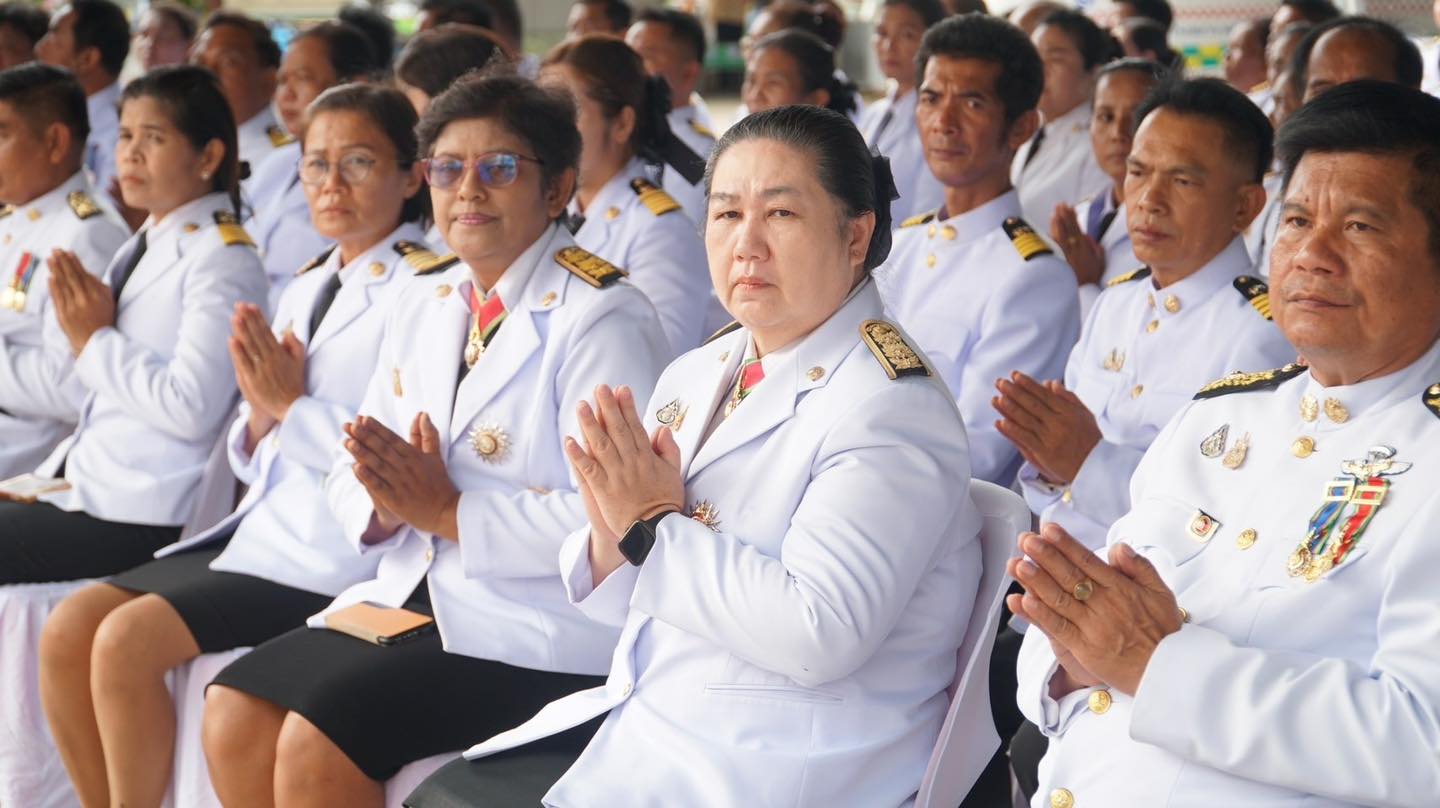 พช.ปราจีนบุรี ร่วมพิธีเสกน้ำพระพุทธมนต์ศักดิ์สิทธิ์ เพื่อใช้ในงานเฉลิมพระเกียรติพระบาทสมเด็จพระเจ้าอยู่หัว เนื่องในโอกาสพระราชพิธีมหามงคลเฉลิมพระชนมพรรษา 6 รอบ 28 กรกฎาคม 2567