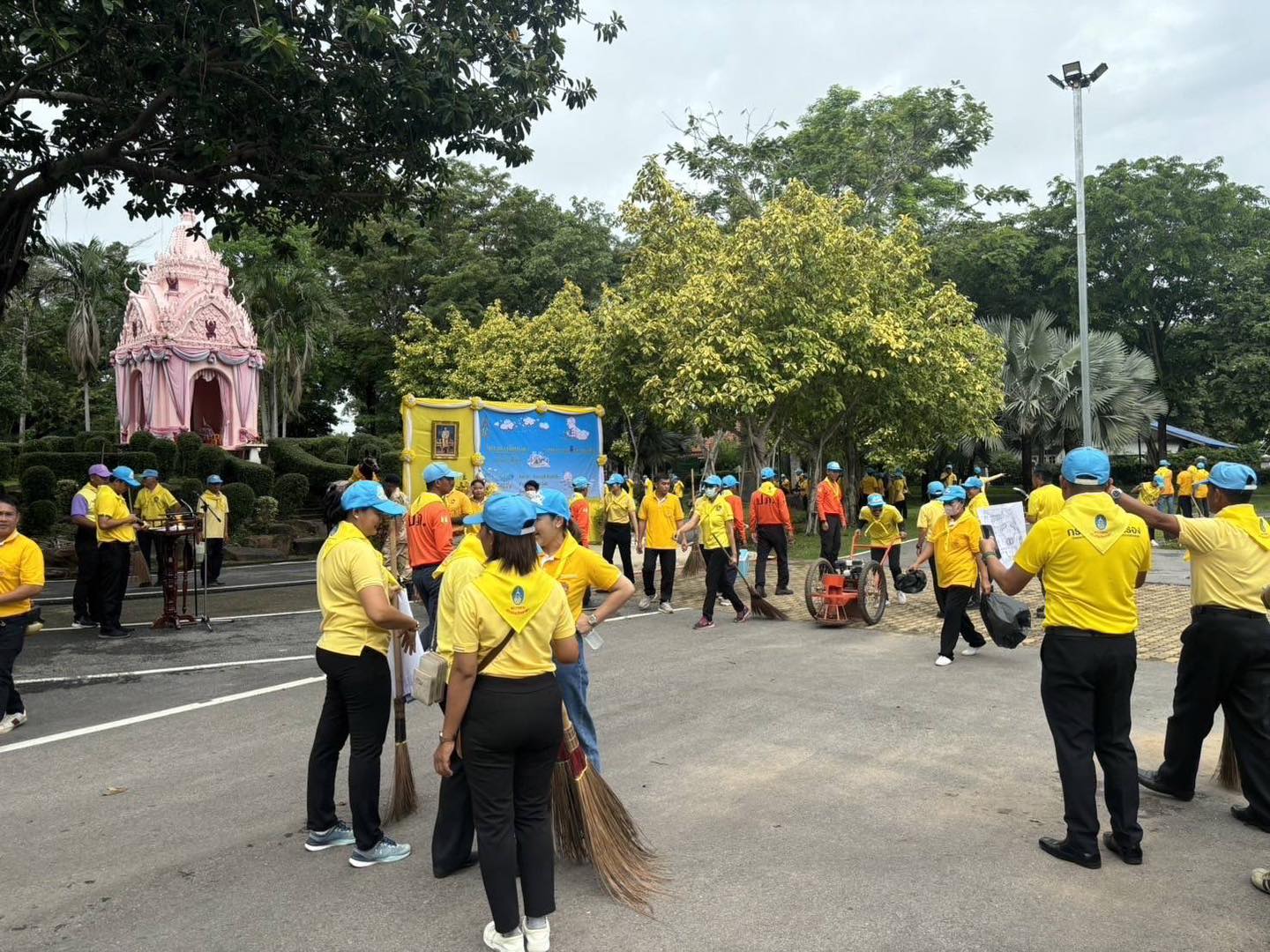 พช.ปราจีนบุรี ร่วมกิจกรรมจิตอาสาเนื่องในวันสมเด็จพระนารายณ์มหาราช 11 กรกฎาคม  2567