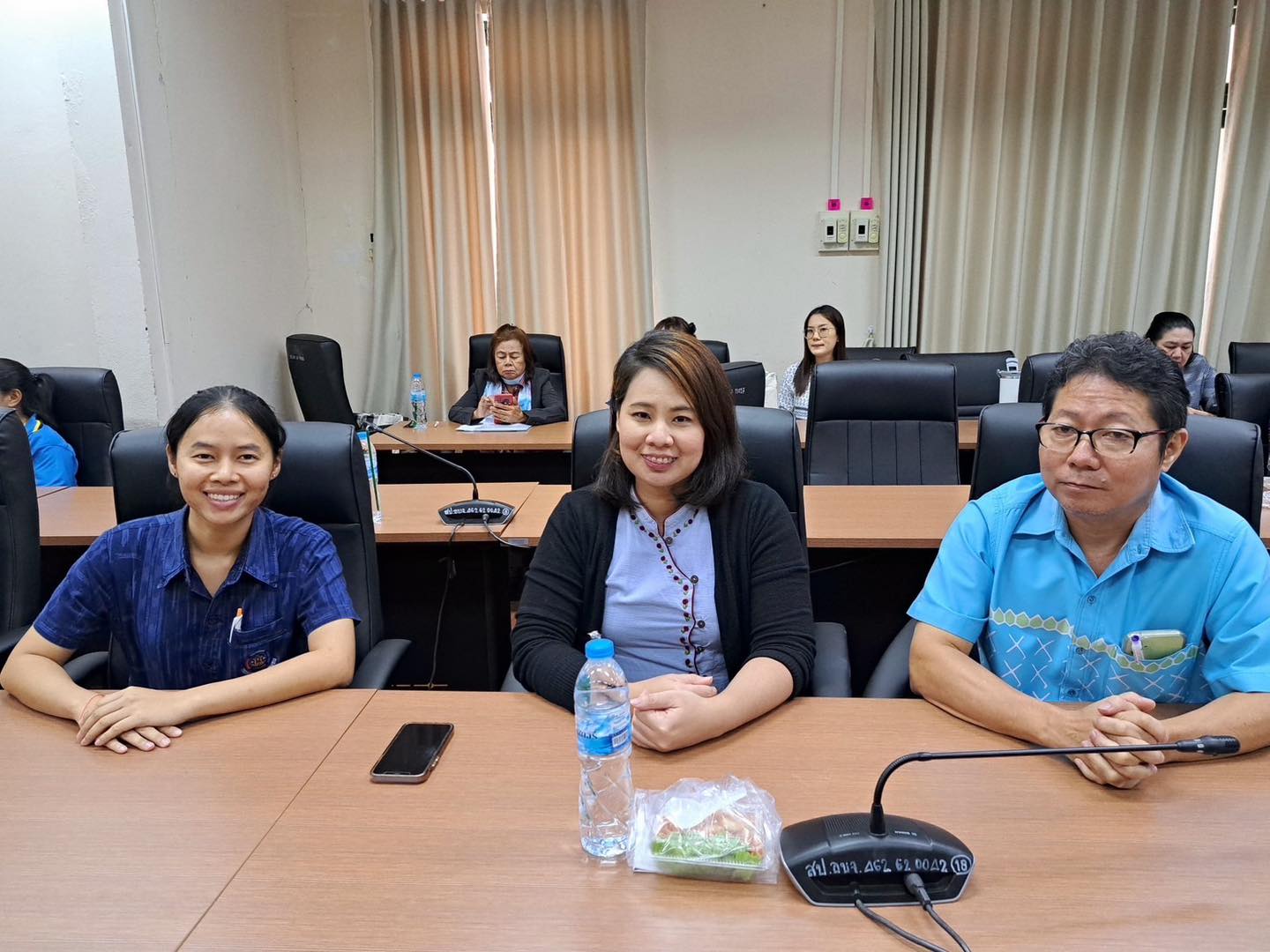 พช.ปราจีนบุรี จัดประชุมกิจกรรมที่ 2 พัฒนาผลิตภัณฑ์ OTOP โดยเครือข่ายองค์ความรู้ (Knowledge – Based OTOP : KBO) จังหวัด