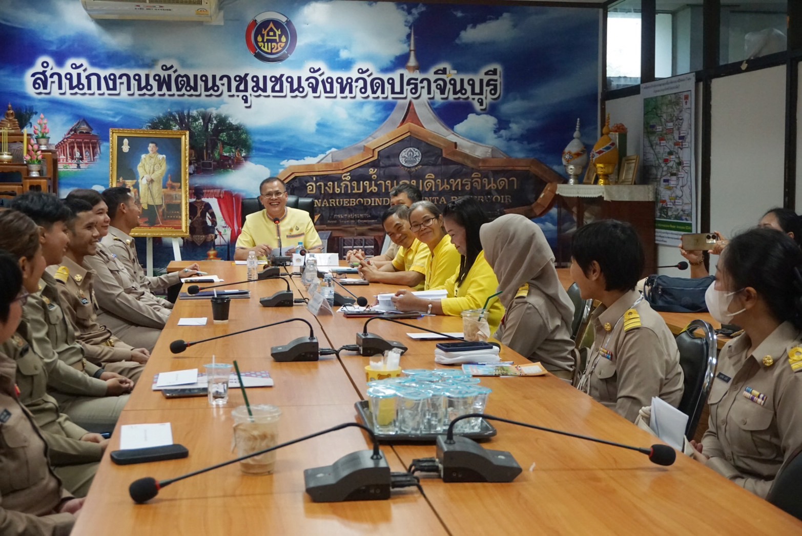 พช.ปราจีนบุรี ร่วมต้อนรับข้าราชการบรรจุใหม่ สังกัดสำนักงานพัฒนาชุมชนจังหวัดปราจีนบุรี จำนวน 12 ราย