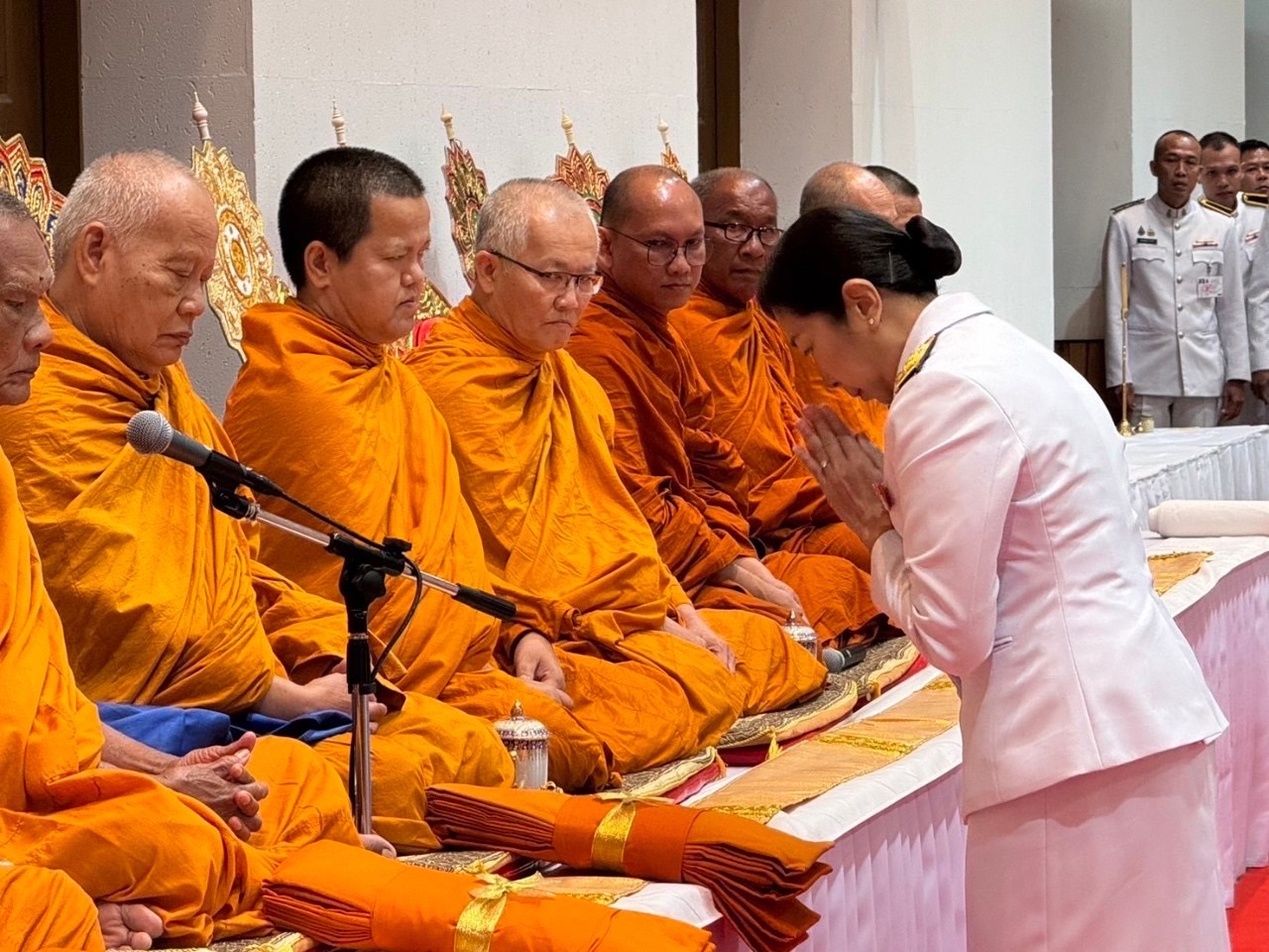 พช.ปราจีนบุรี ร่วมกิจกรรมเนื่องในวันคล้ายวันสวรรคต พระบาทสมเด็จพระบรมชนกาธิเบศร มหาภูมิพลอดุลยเดชมหาราช บรมนาถบพิตร 13 ตุลาคม “วันนวมินทรมหาราช”