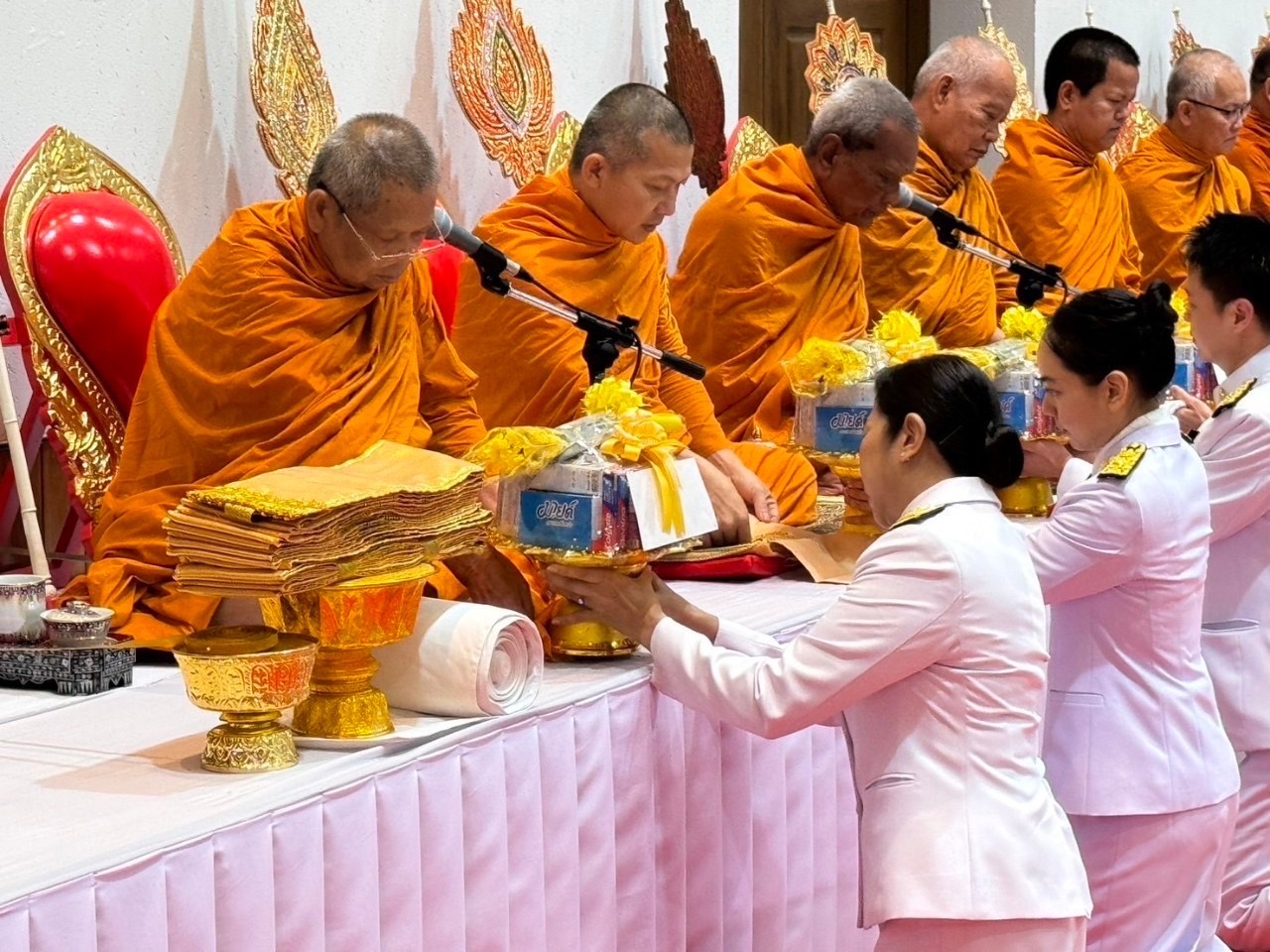 พช.ปราจีนบุรี ร่วมกิจกรรมเนื่องในวันคล้ายวันสวรรคต พระบาทสมเด็จพระบรมชนกาธิเบศร มหาภูมิพลอดุลยเดชมหาราช บรมนาถบพิตร 13 ตุลาคม “วันนวมินทรมหาราช”