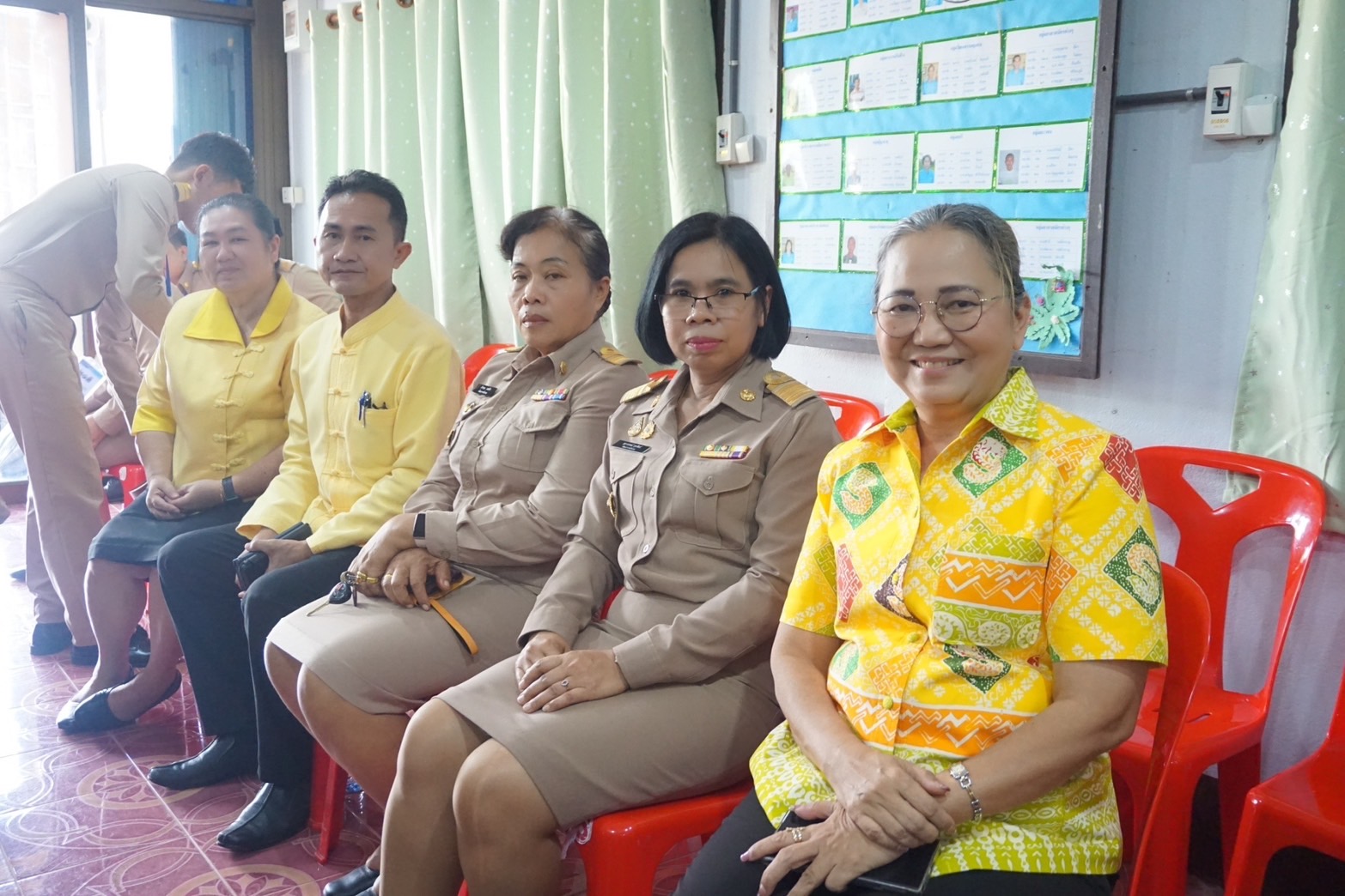 พช.ปราจีนบุรี จัดกิจกรรมสรุปผลการฝึกอบรมภาคสนาม และรับมอบพัฒนากรรุ่นที่ 128