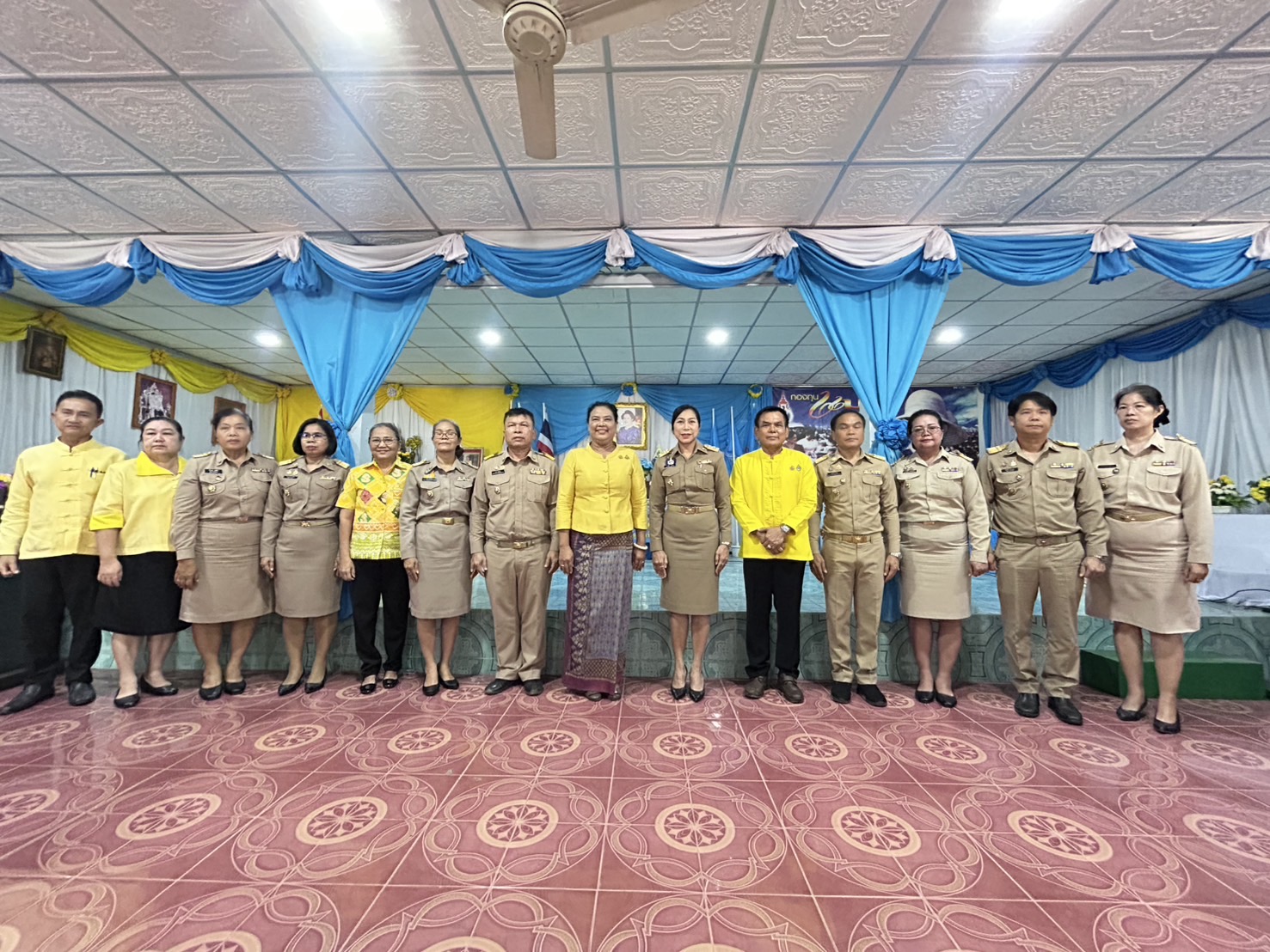 พช.ปราจีนบุรี จัดกิจกรรมสรุปผลการฝึกอบรมภาคสนาม และรับมอบพัฒนากรรุ่นที่ 128