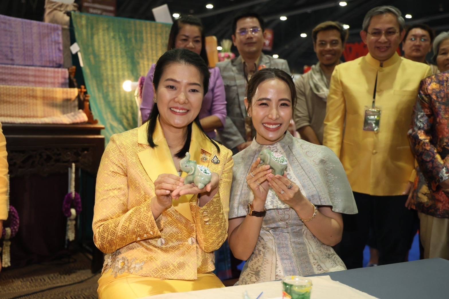 🌟🌟ผู้ว่าราชการจังหวัดปราจีนบุรี ร่วมพิธีเปิดสุดยิ่งใหญ่ !! “OTOP City 2024 Happy Market” กระทรวงมหาดไทยมอบความสุขให้คนไทยส่งท้ายปลายปี