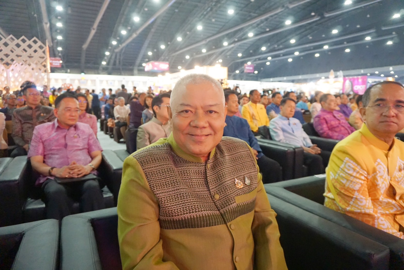 🌟🌟ผู้ว่าราชการจังหวัดปราจีนบุรี ร่วมพิธีเปิดสุดยิ่งใหญ่ !! “OTOP City 2024 Happy Market” กระทรวงมหาดไทยมอบความสุขให้คนไทยส่งท้ายปลายปี