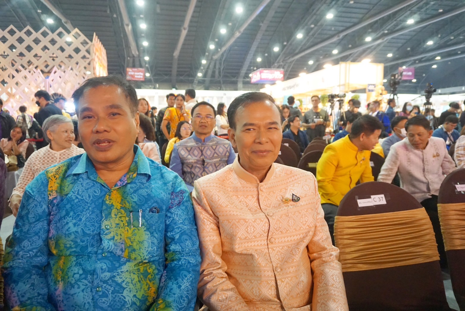 🌟🌟ผู้ว่าราชการจังหวัดปราจีนบุรี ร่วมพิธีเปิดสุดยิ่งใหญ่ !! “OTOP City 2024 Happy Market” กระทรวงมหาดไทยมอบความสุขให้คนไทยส่งท้ายปลายปี