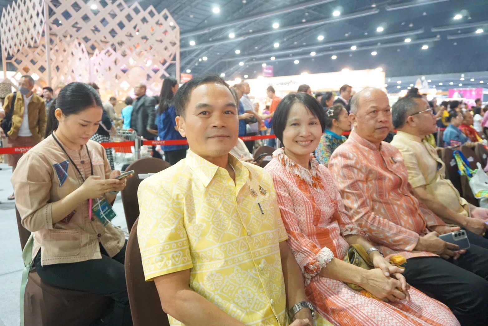 🌟🌟ผู้ว่าราชการจังหวัดปราจีนบุรี ร่วมพิธีเปิดสุดยิ่งใหญ่ !! “OTOP City 2024 Happy Market” กระทรวงมหาดไทยมอบความสุขให้คนไทยส่งท้ายปลายปี