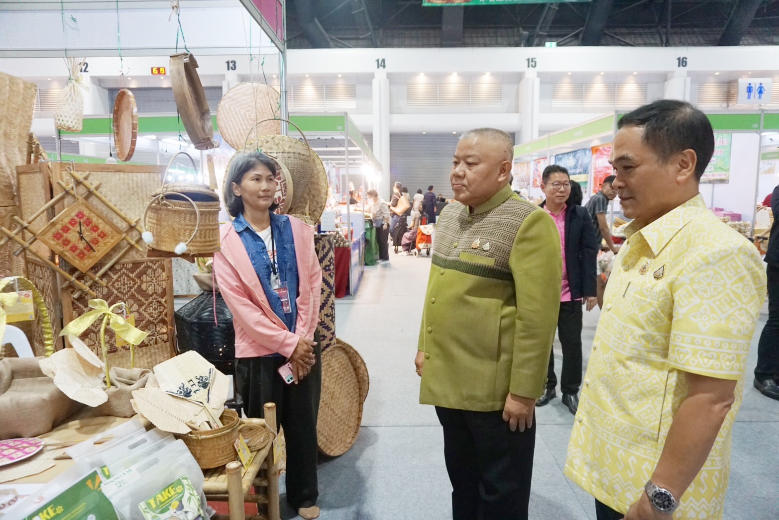 🌟🌟ผู้ว่าราชการจังหวัดปราจีนบุรี ร่วมพิธีเปิดสุดยิ่งใหญ่ !! “OTOP City 2024 Happy Market” กระทรวงมหาดไทยมอบความสุขให้คนไทยส่งท้ายปลายปี