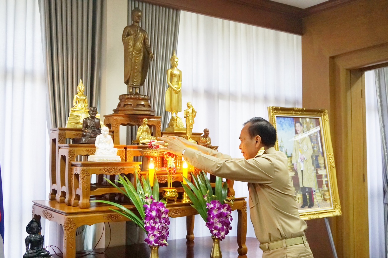 พัฒนาการจังหวัดปราจีนบุรี เข้าพบผู้ว่าราชการจังหวัดปราจีนบุรี เพื่อรายงานตัวเนื่องในโอกาสเข้ารับตำแหน่งใหม่