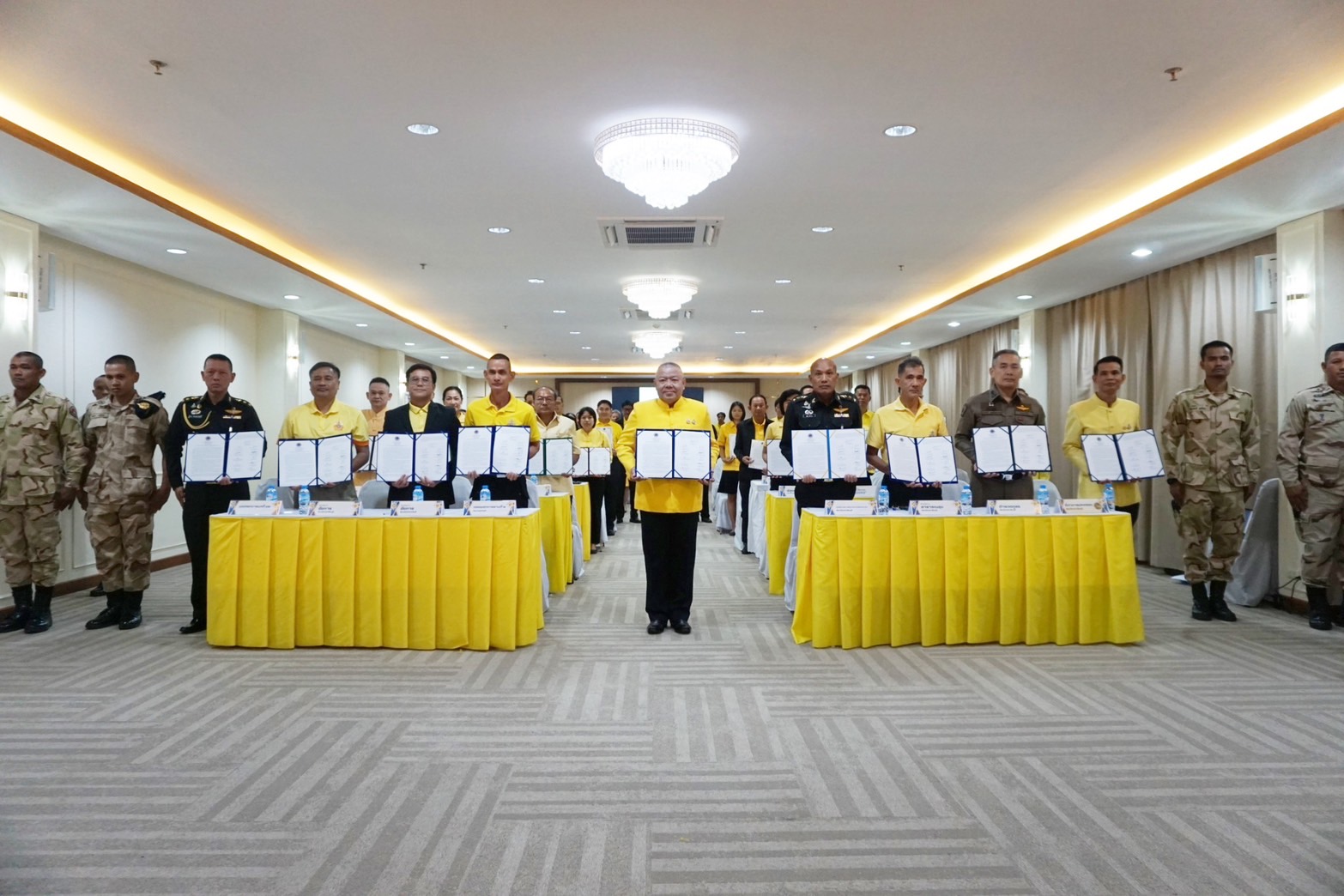 พช.ปราจีนบุรี ร่วมพิธีลงนามบันทึกข้อตกลงความร่วมมือ (MOU) การป้องกันและแก้ไขปัญหายาเสพติด ตามโครงการมหาดไทยสีขาว สร้างพื้นที่ปลอดภัย หยุดยั้งยาเสพติด (Safe Zone No Drugs) จังหวัดปราจีนบุรี