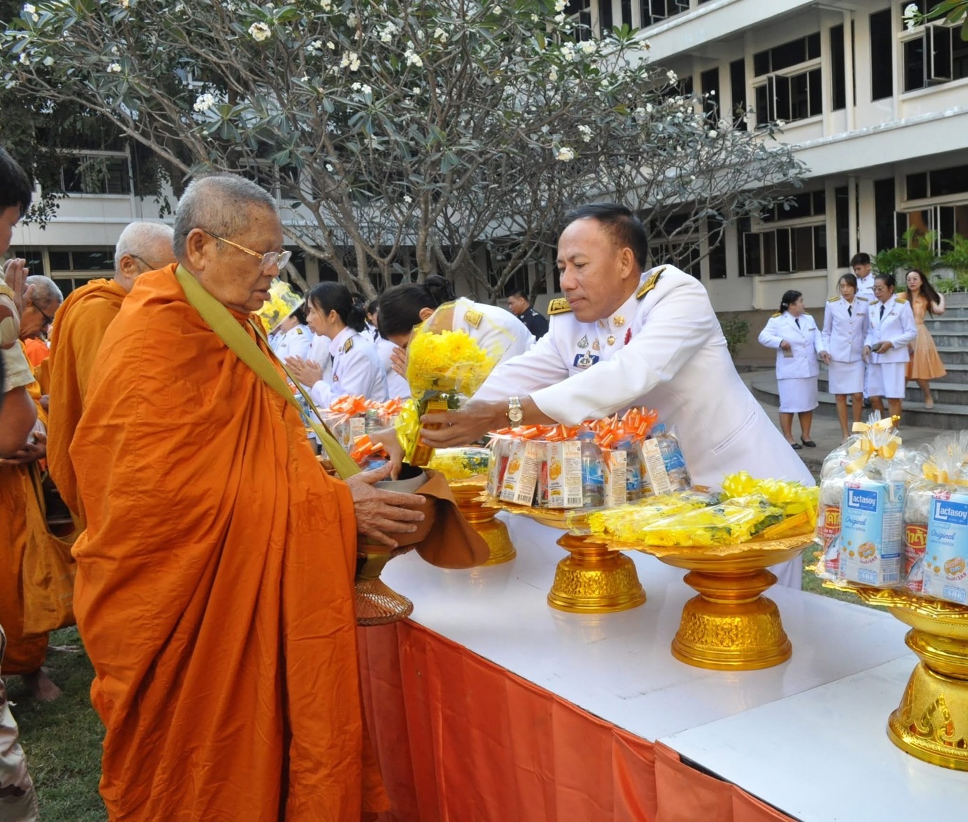 พช.ปราจีนบุรี ร่วมกิจกรรมเนื่องในโอกาสวันคล้ายวันประสูติ สมเด็จพระเจ้าลูกเธอ เจ้าฟ้าสิริวัณณวรี นารีรัตนราชกัญญา 8 มกราคม 2568 และพิธีรับพระราชทาน พระพุทธสิรินธรเทพรัตน์มงคลภูวดลสันติ เบื้องหน้าพระฉายาลักษณ์ สมเด็จพระกนิษฐาธิราชเจ้า กรมสมเด็จพระเทพรัตนราชสุดาฯ สยามบรมราชกุมารี