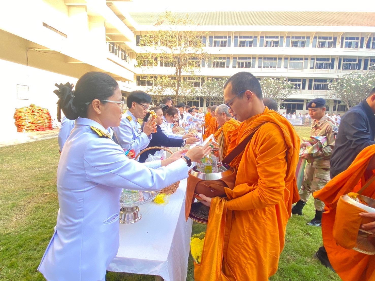 พช.ปราจีนบุรี ร่วมกิจกรรมเนื่องในโอกาสวันคล้ายวันประสูติ สมเด็จพระเจ้าลูกเธอ เจ้าฟ้าสิริวัณณวรี นารีรัตนราชกัญญา 8 มกราคม 2568 และพิธีรับพระราชทาน พระพุทธสิรินธรเทพรัตน์มงคลภูวดลสันติ เบื้องหน้าพระฉายาลักษณ์ สมเด็จพระกนิษฐาธิราชเจ้า กรมสมเด็จพระเทพรัตนราชสุดาฯ สยามบรมราชกุมารี