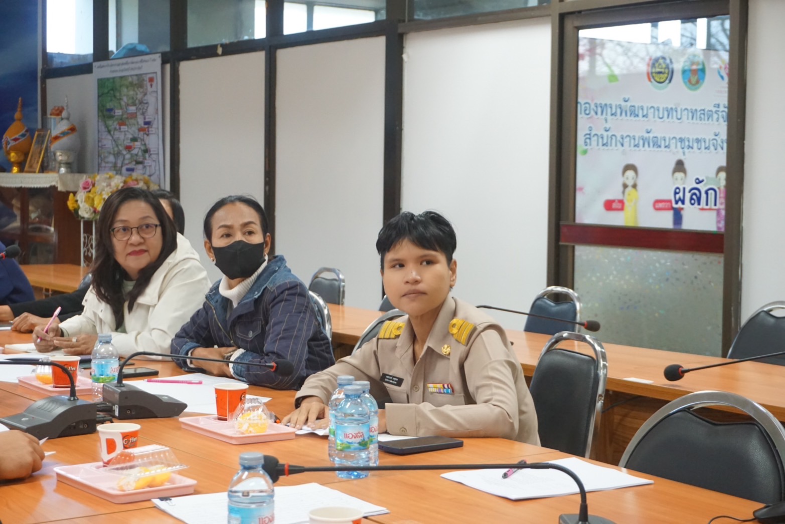 พช.ปราจีนบุรี จัดประชุมโครงการตลาดนัดคนไทยยิ้มได้ กิจกรรมประชุมเชิงปฏิบัติการตลาดนัดคนไทยยิ้มได้