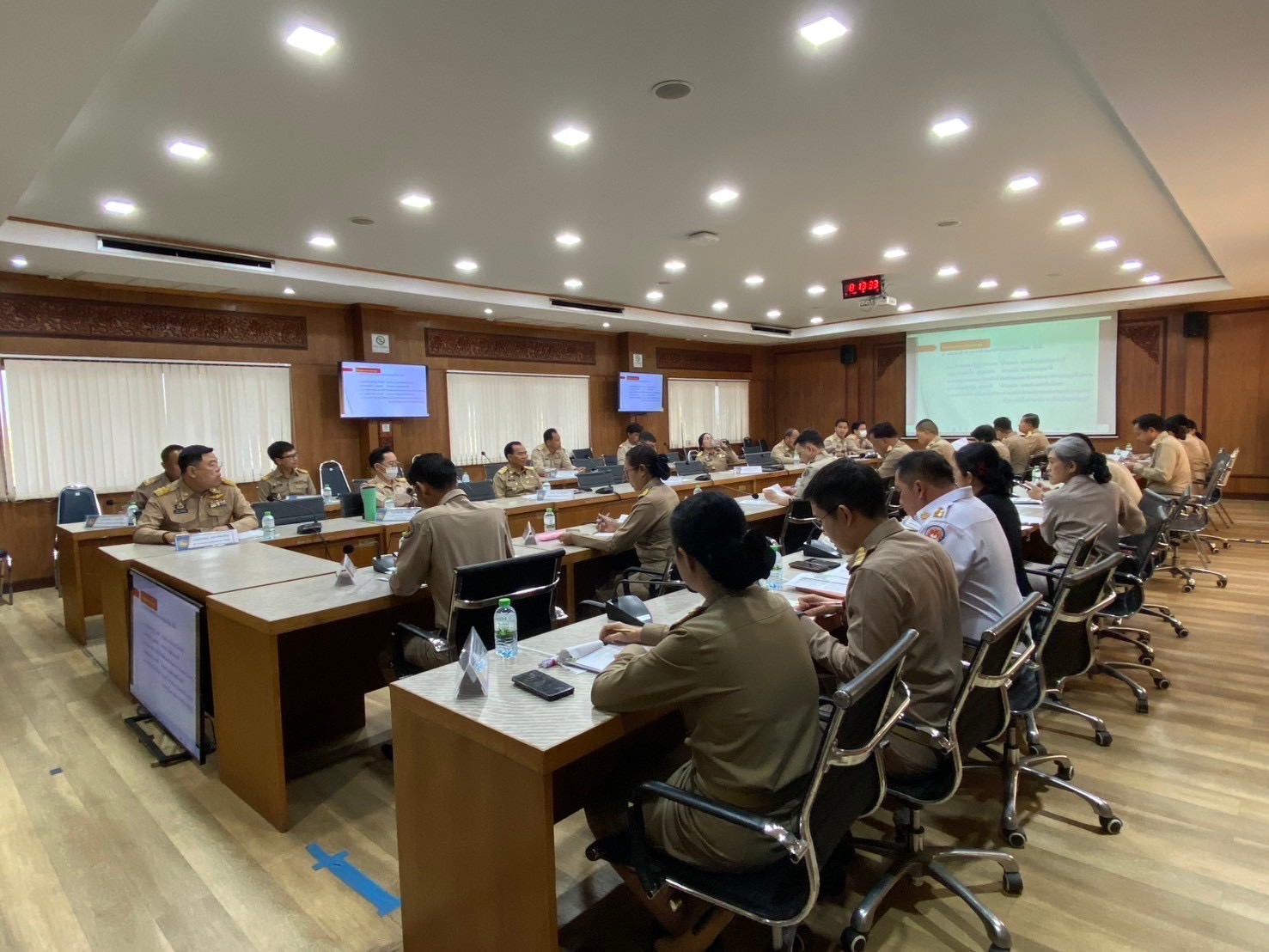 ”พช.ปราจีนบุรี ร่วมประชุมหัวหน้าส่วนราชการ ในสังกัดกระทรวงมหาดไทย และนายอำเภอ ประจำเดือน มกราคม 2568″