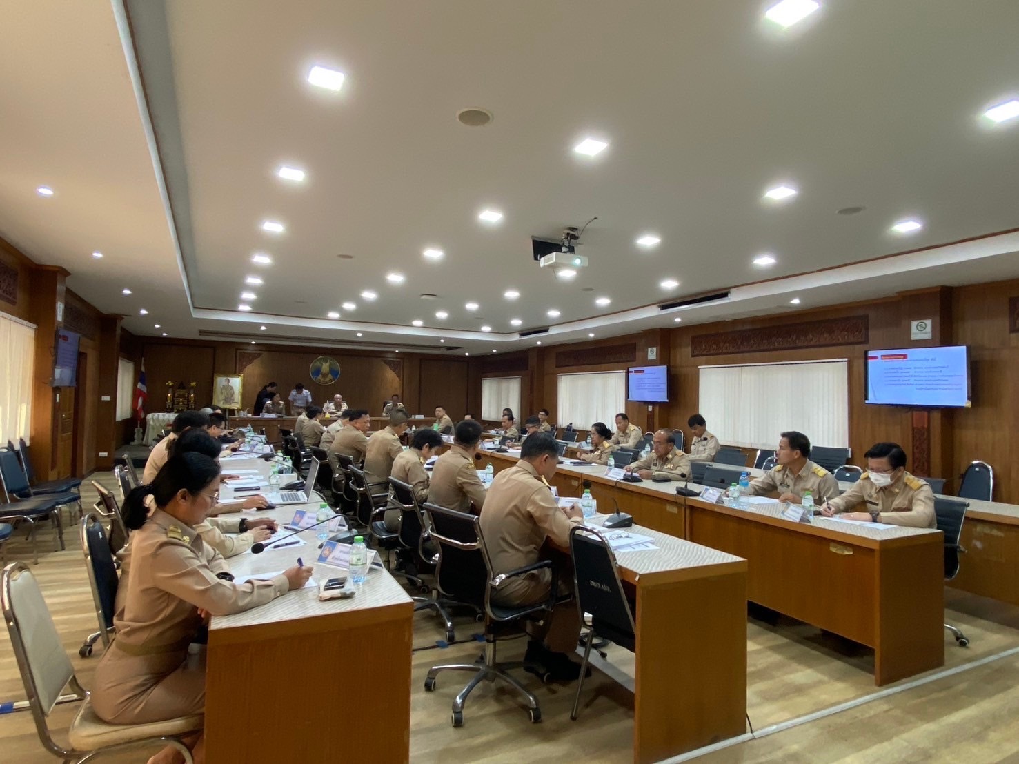 ”พช.ปราจีนบุรี ร่วมประชุมหัวหน้าส่วนราชการ ในสังกัดกระทรวงมหาดไทย และนายอำเภอ ประจำเดือน มกราคม 2568″