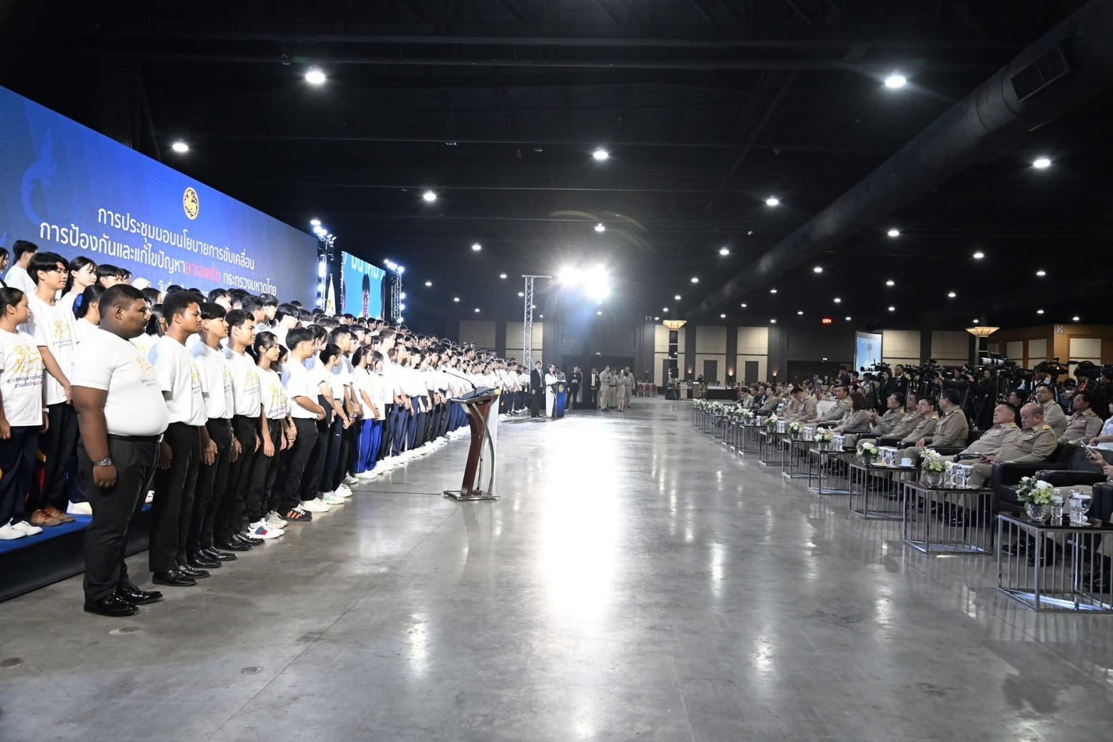 “ท่านอนุทิน” ระดมพลมหาดไทยทั่วประเทศลุยแก้ปัญหายาเสพติด วางเป้าเข้มกำหนดผลงานปราบปรามในพื้นที่เป็น KPI ผู้ว่าทุกจังหวัด