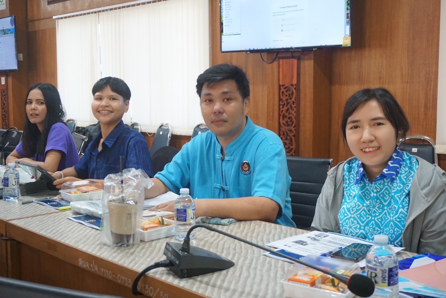 ”ผู้ว่าราชการจังหวัดปราจีนบุรี เป็นประธานในพิธีเปิดโครงการการดำเนินงานตามตัวชี้วัดตามมาตรการปรับปรุงประสิทธิภาพในการปฏิบัติราชการ และตัวชี้วัดการประเมินผลการปฏิบัติราชการ กรมการพัฒนาชุมชน ประจำปีงบประมาณ พ.ศ. 2568“