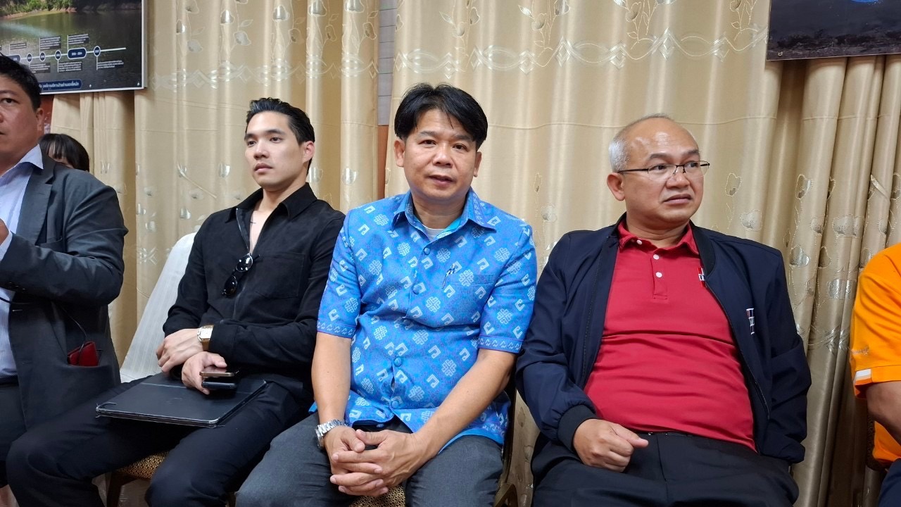 พจ.ปราจีนบุรี ร่วมต้อนรับท่านที่ปรึกษา รมว. ประจำสำนักนายกรัฐมนตรี ณ กองทุนหมู่บ้านขอนขว้าง จ.ปราจีนบุรี เน้นย้ำนโยบาย “ทำดี มีเติม”