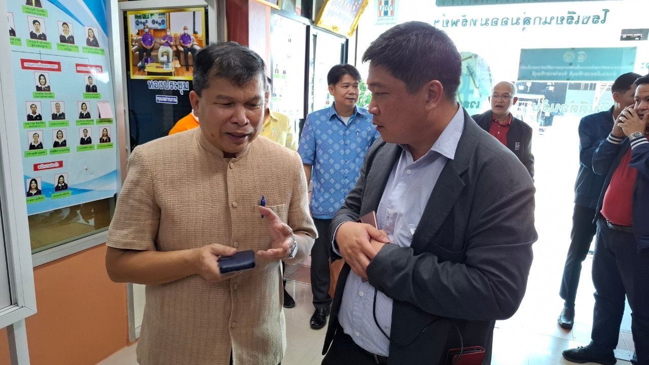 พจ.ปราจีนบุรี ร่วมต้อนรับท่านที่ปรึกษา รมว. ประจำสำนักนายกรัฐมนตรี ณ กองทุนหมู่บ้านขอนขว้าง จ.ปราจีนบุรี เน้นย้ำนโยบาย “ทำดี มีเติม”